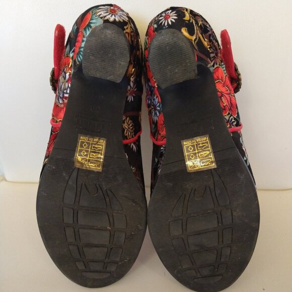 Spring Step L'Artiste - 'Adodora', Red Floral Velvet heeled Mary Jane - 39 / 8.5 - Picture 6 of 10